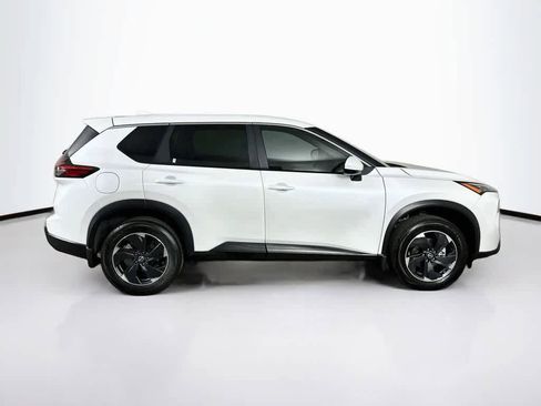 Used 2025 Nissan Rogue SV FWD image 25