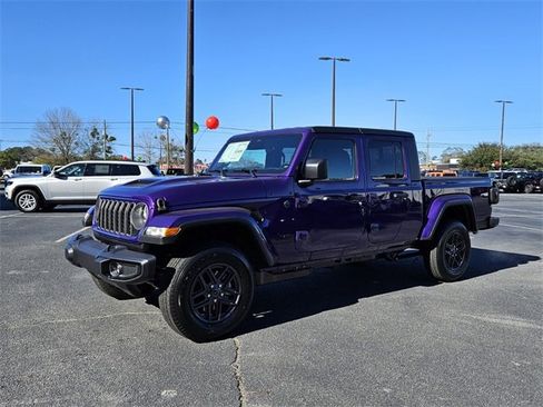 New 2026 Jeep Gladiator Sport image 2