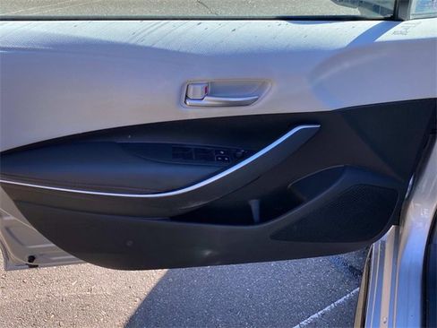 Used 2023 Toyota Corolla SE image 12