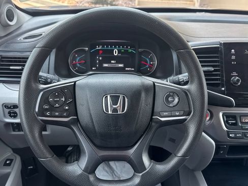 Used 2020 Honda Pilot EX image 23