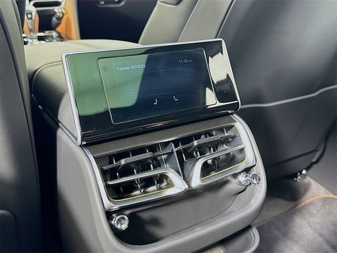 New 2025 Bentley Flying Spur Plug-In Hybrid image 25