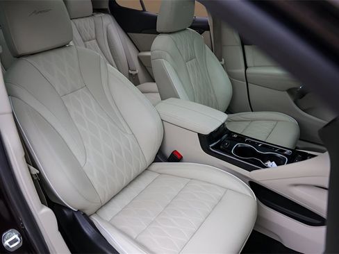 Used 2021 Buick Envision Avenir image 31