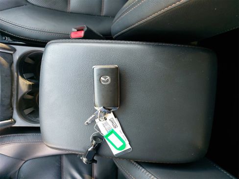 Used 2023 MAZDA CX-5 AWD 2.5 S w/ Premium Package image 36