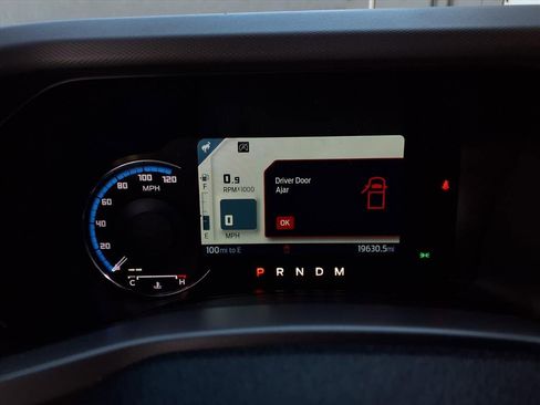 Used 2022 Ford Bronco Black Diamond image 13