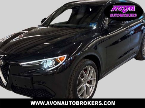 Used 2018 Alfa Romeo Stelvio Ti Sport AWD/4WD image 1