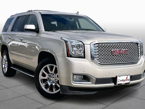 Used 2017 GMC Yukon Denali w/ Open Road Package image 3