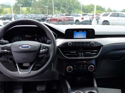 Used 2022 Ford Escape S AWD/4WD image 15