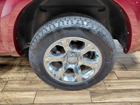 Certified 2018 RAM 1500 Laramie image 25