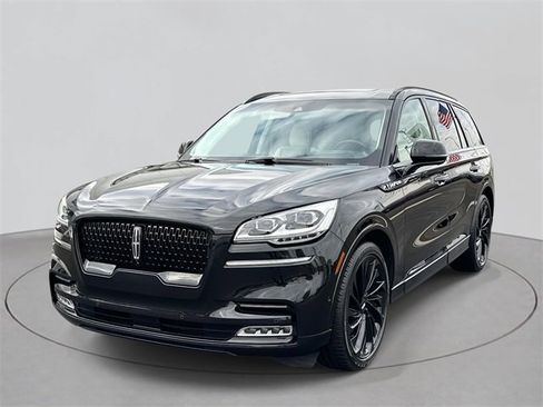Used 2023 Lincoln Aviator Black Label w/ Jet Package image 31