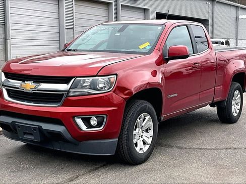 Used 2015 Chevrolet Colorado LT w/ LT Convenience Package image 2