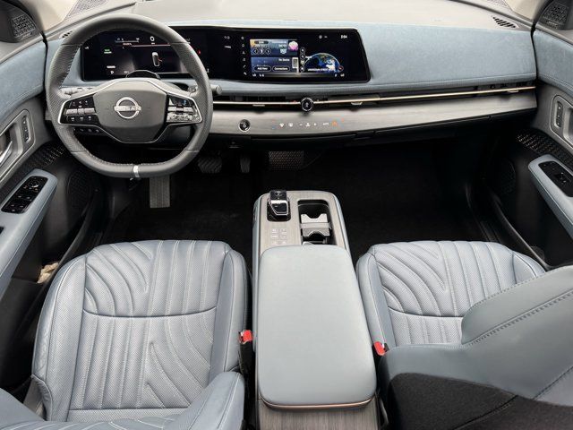 Used 2023 Nissan Ariya AWD/4WD image 17