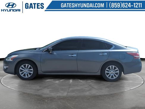 Used 2015 Nissan Altima 2.5 S w/ Power Driver Seat Package FWD image 6