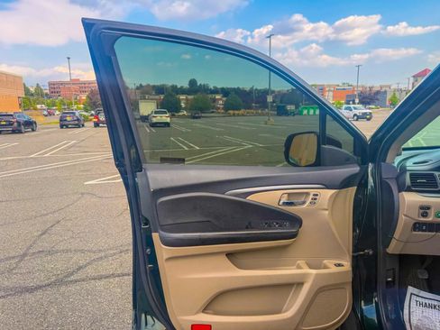 Used 2019 Honda Pilot EX-L image 17
