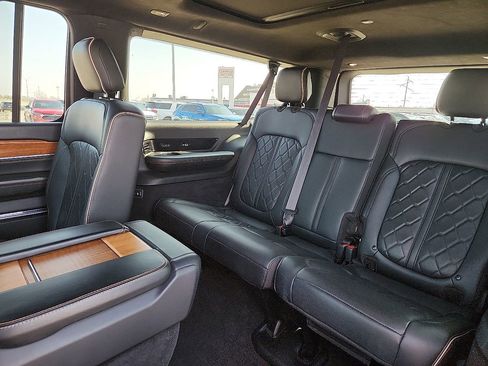 Used 2024 Jeep Grand Wagoneer L Series III image 5