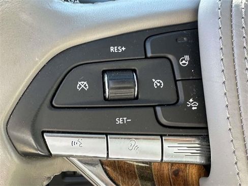 Used 2022 Cadillac Escalade Sport Platinum image 29