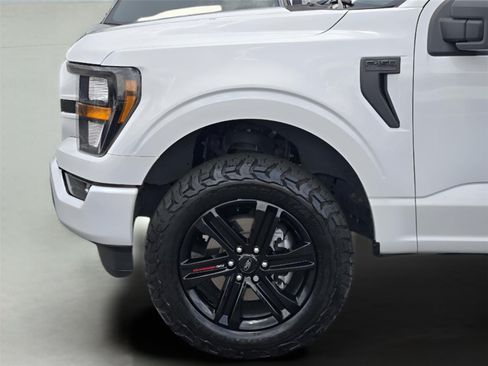 Used 2023 Ford F150 XL w/ STX Appearance Package RWD image 9