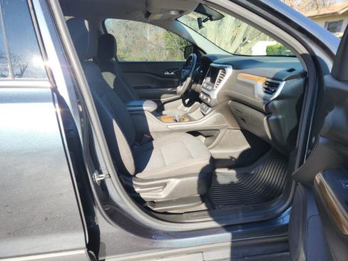 Used 2020 GMC Acadia SLE image 10