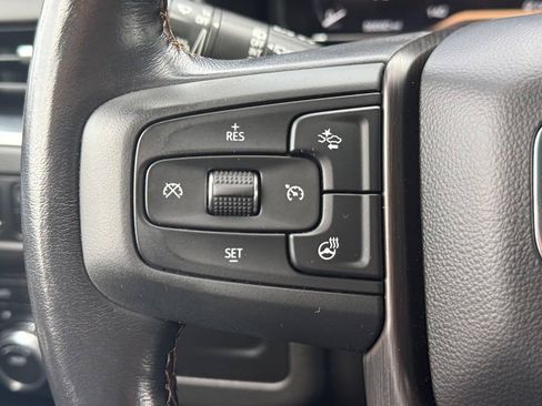 Used 2022 GMC Yukon XL AT4 w/ AT4 Premium Package AWD/4WD image 25