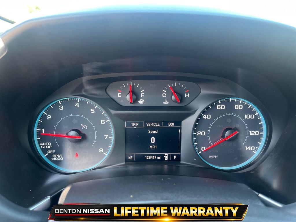 Used 2018 Chevrolet Equinox LT FWD image 14