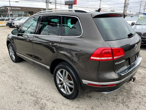 Used 2015 Volkswagen Touareg TDI image 4