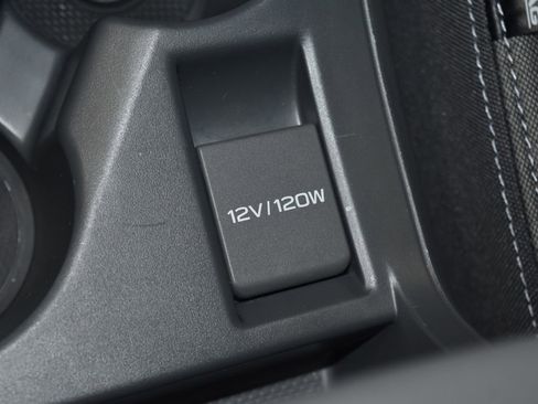 Used 2025 Subaru Crosstrek 2.0i Premium image 14