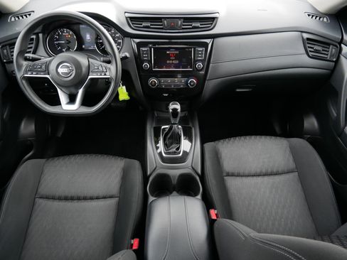 Used 2018 Nissan Rogue S AWD/4WD image 10
