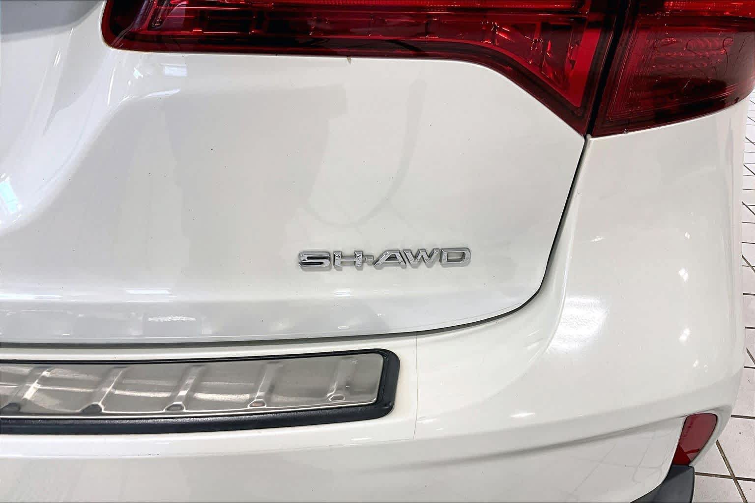 Used 2017 Acura MDX SH-AWD image 10