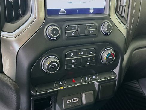 Used 2020 Chevrolet Silverado 1500 LT w/ Trailering Package AWD/4WD image 18