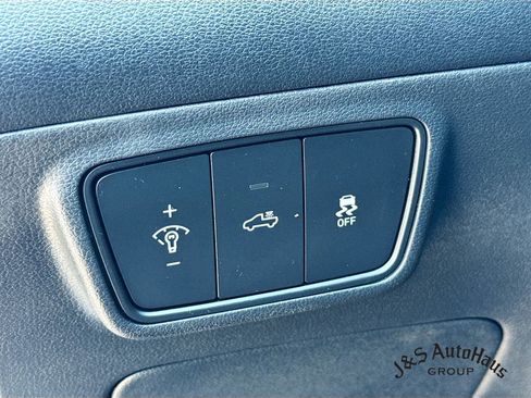 Used 2024 Hyundai Santa Cruz SE image 10