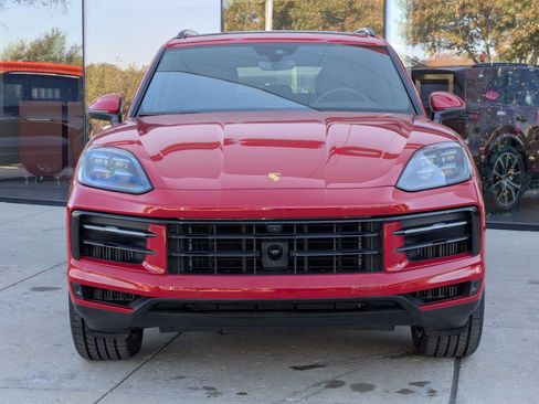 Used 2024 Porsche Cayenne S image 6
