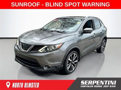 Used 2017 Nissan Rogue Sport SL w/ SL Premium Package FWD image 1
