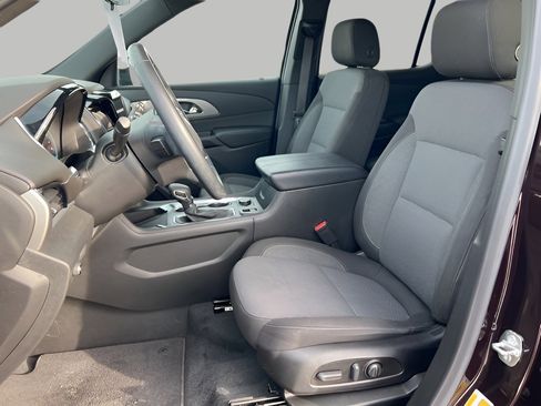 Used 2023 Chevrolet Traverse LT image 27