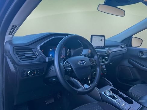 Used 2023 Ford Escape Active w/ Cold Weather Package image 11