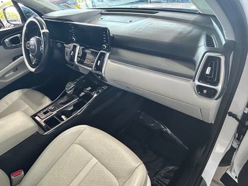 Used 2023 Kia Sorento FWD image 43