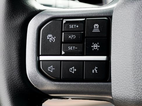 Used 2025 Ford F150 Lariat AWD/4WD image 34