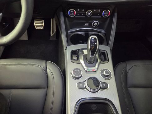 New 2026 Alfa Romeo Stelvio Sprint w/ Convenience Package AWD/4WD image 11