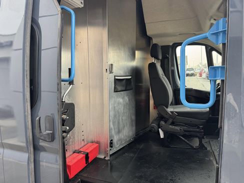Used 2024 RAM ProMaster 3500 image 23