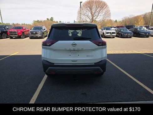 Used 2021 Nissan Rogue SV AWD/4WD image 5