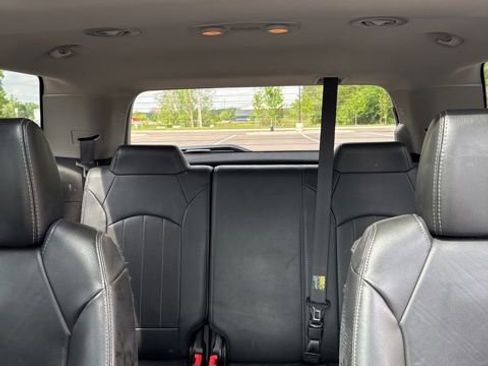 Used 2016 GMC Acadia Denali AWD/4WD image 10