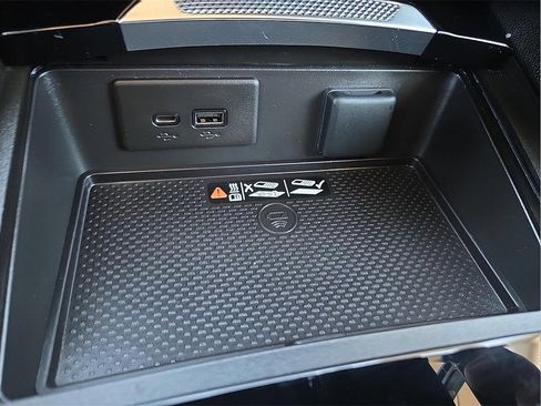 Used 2024 Buick Envision Sport Touring image 16