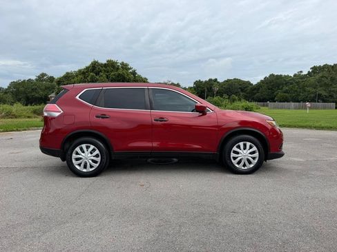 Used 2016 Nissan Rogue S FWD image 6