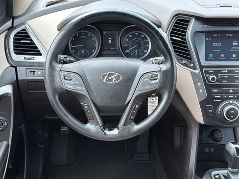 Used 2017 Hyundai Santa Fe Sport FWD image 16