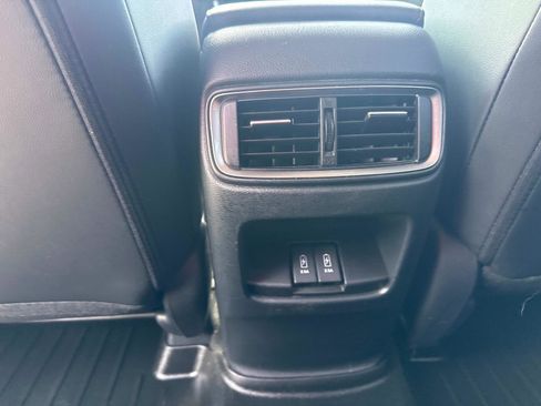 Used 2022 Honda CR-V Touring image 16