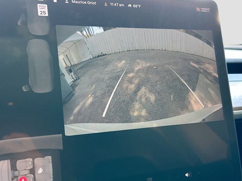 Used 2022 Tesla Model 3 Long Range image 13
