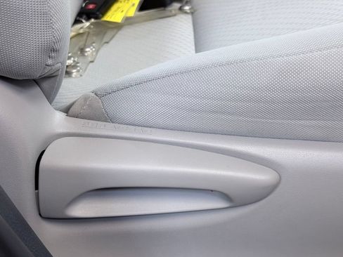 Used 2019 Toyota Highlander LE w/ Protection Package #3 AWD/4WD image 36