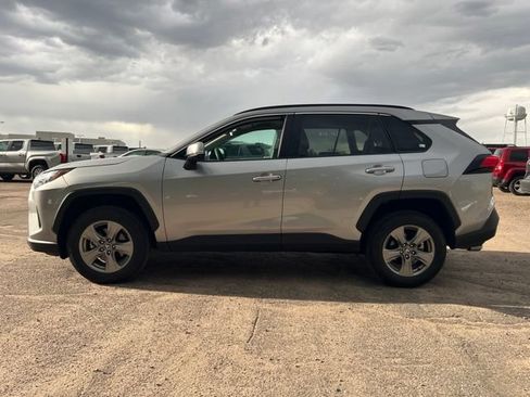 Used 2025 Toyota RAV4 XLE FWD image 2