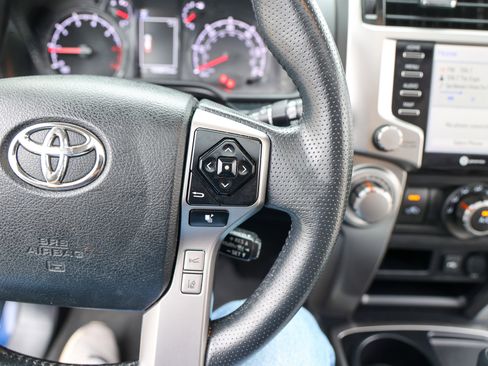 Used 2022 Toyota 4Runner SR5 Premium w/ Moonroof Package image 22