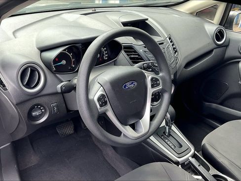 Used 2019 Ford Fiesta SE image 12