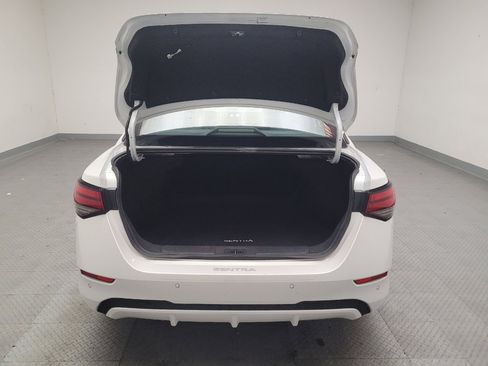 Used 2024 Nissan Sentra SV FWD image 29