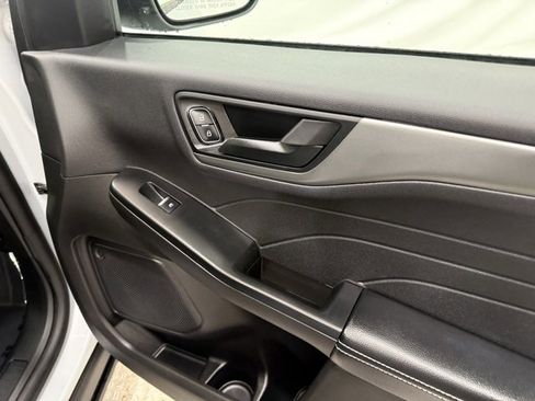 Used 2025 Ford Escape Active image 20